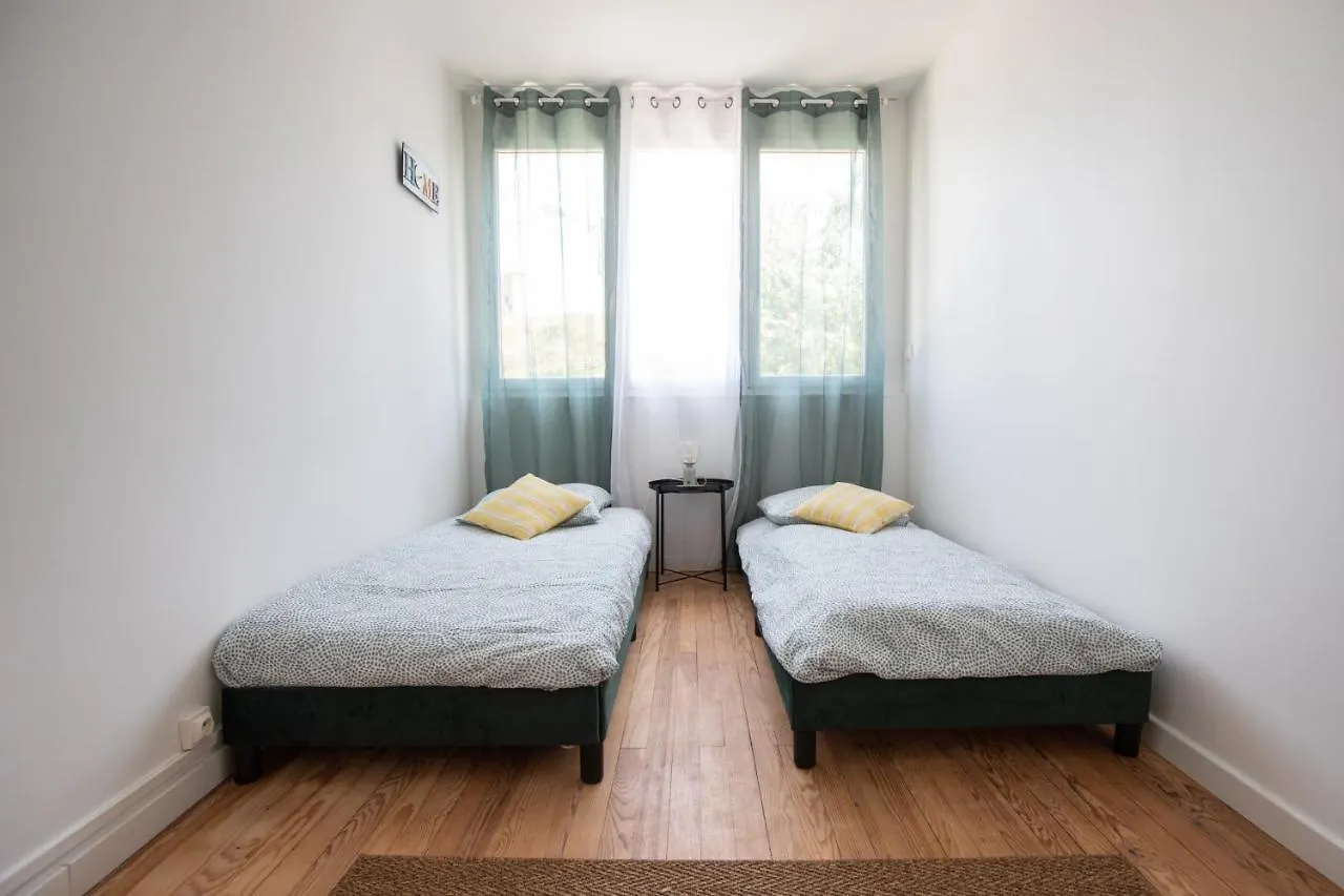 *Le Cosy* 3 Chambres Hypercentre - Parking - Wifi Avignon 0*,  France